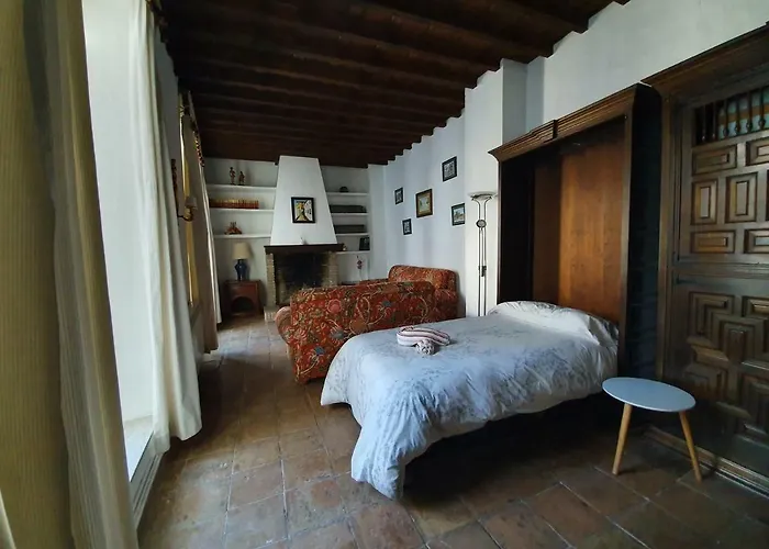 Casa Del Aljarife